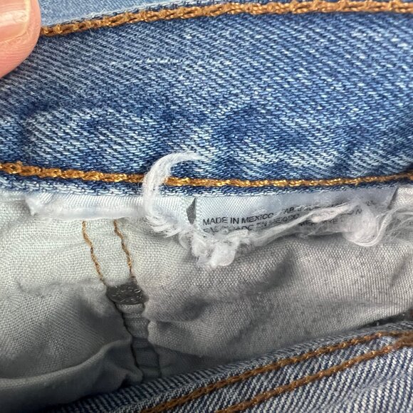 Levi's Jeans Women's 31x29* 501 Mid Rise Customized Tapered Blue Faded Denim - Picture 2 of 16